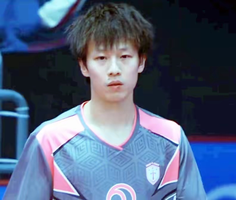 九游电竞APPJackeyLove在C9比赛中最后时刻胜出，比赛规则变更引发热议！(队长小翼王牌对决解说视频)