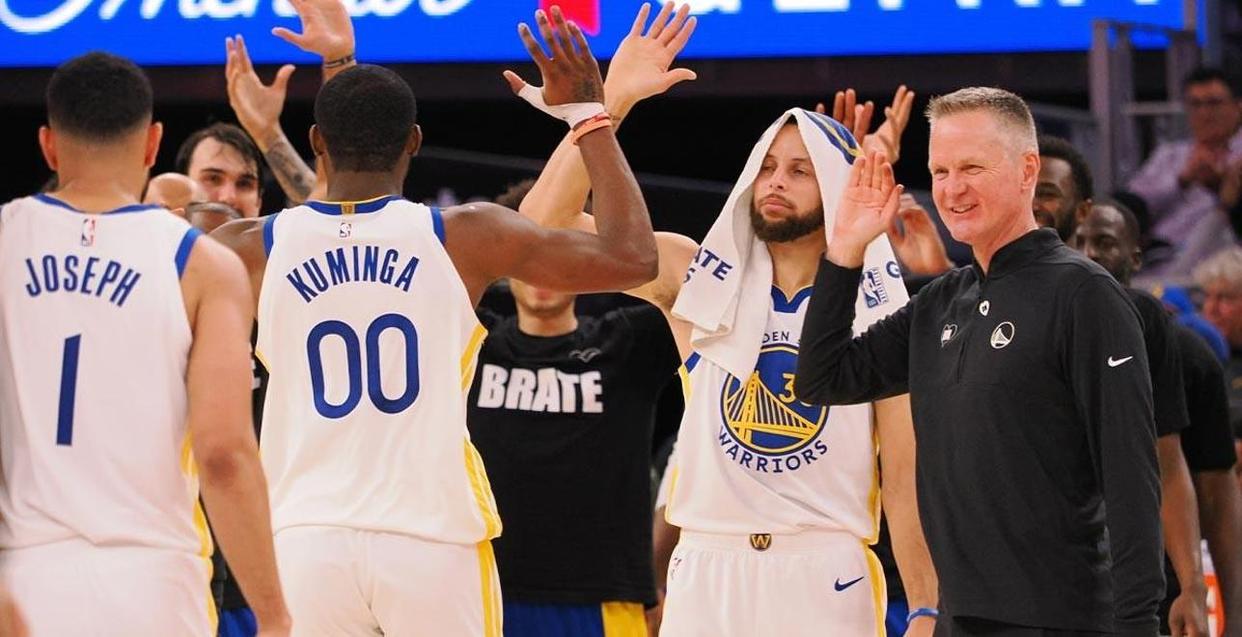 九游APP下载库里连续七场比赛得分超过领先优势明显，加拿大队不断突破！观众掌声雷动的简单介绍