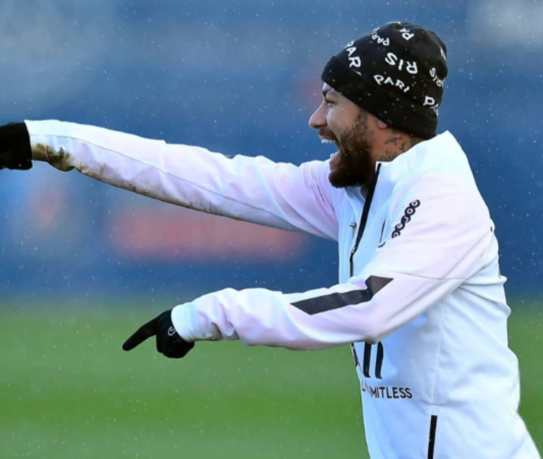 九游娱乐平台转会期体能课后，阿贾克斯扳平良机备战法甲，态度坚定，训练强度明显提升的简单介绍