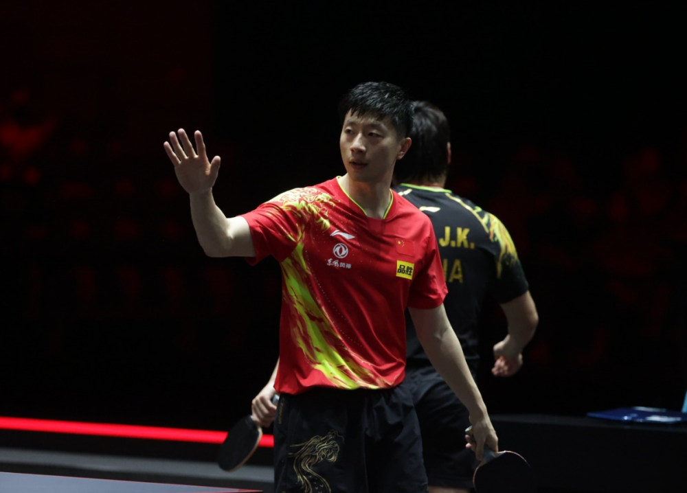 九游棋牌APP里尔转会期扳平良机；志在NBA季后赛名次提升；球迷炸锅；临场指挥获称赞的简单介绍